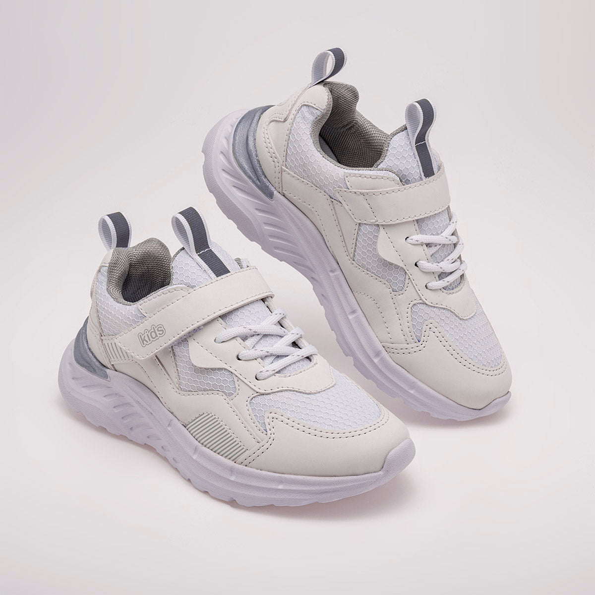 Calzado para toda la familia Tenis urbano para niña