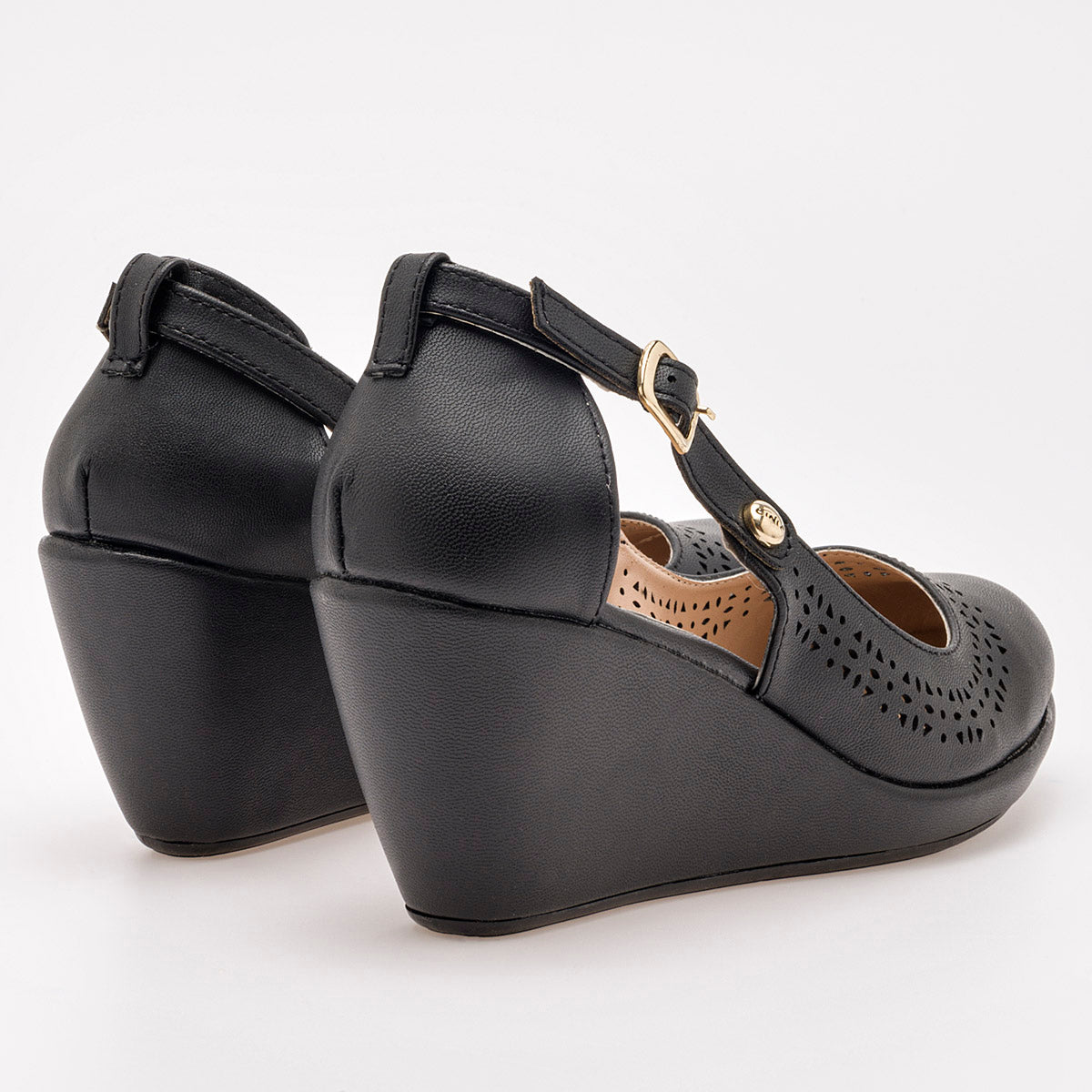 Zapatilla para mujer marca Etnia Negro cod. 101347