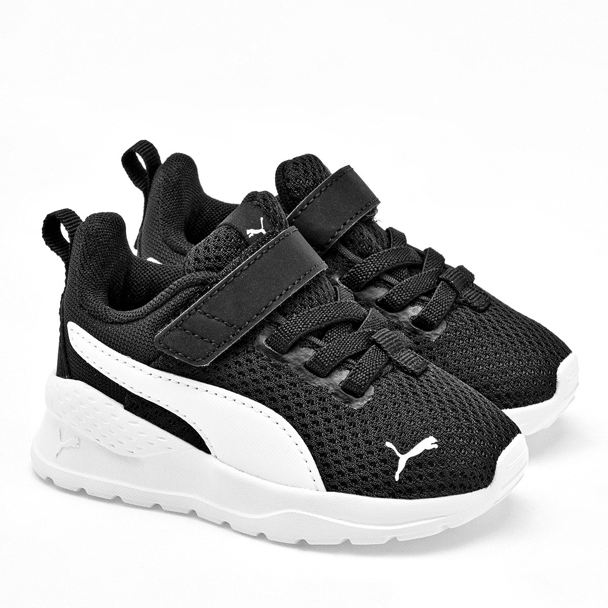 Tenis Anzarun Lite Ac para Niño  marca Puma Negro cod. 102890