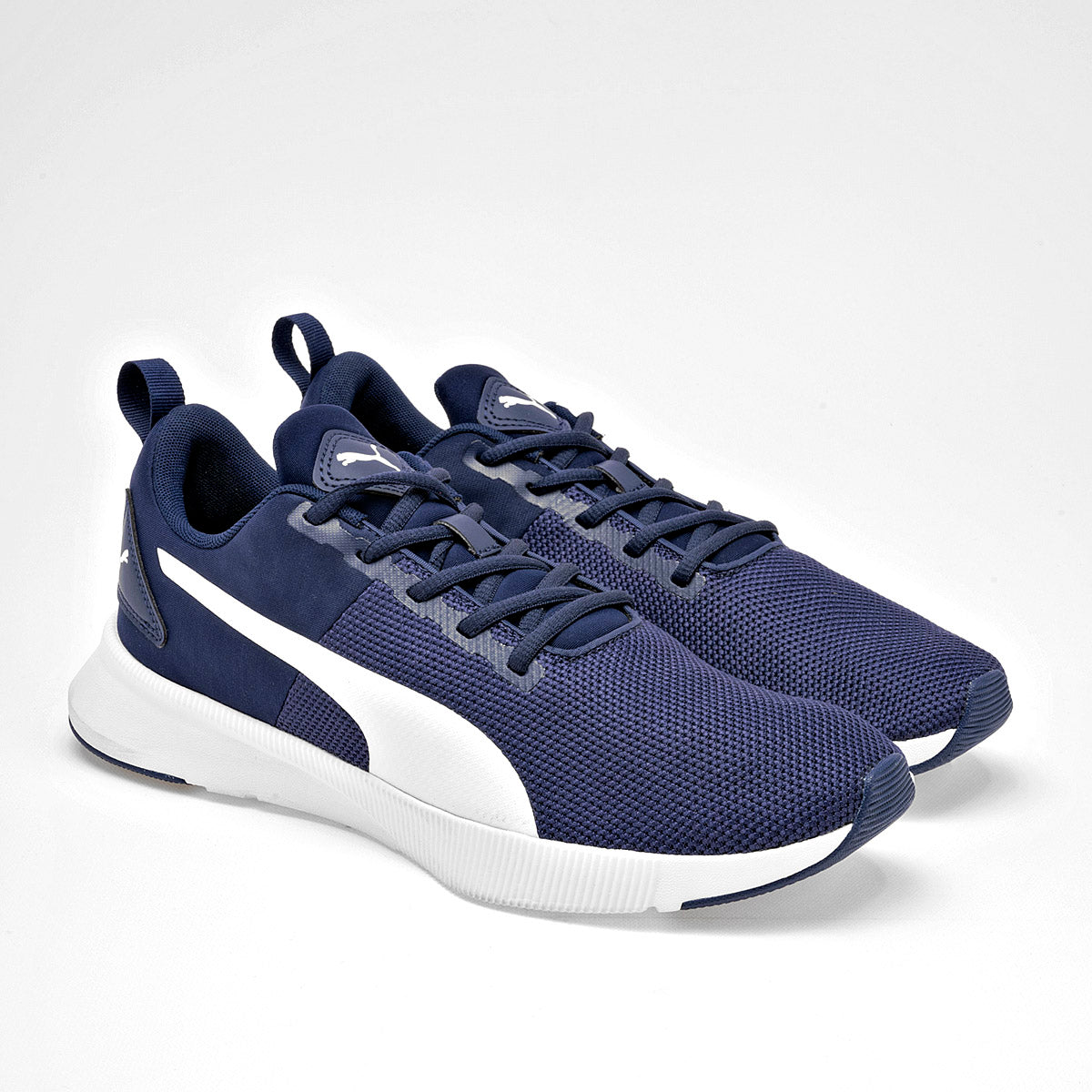 Pakar.com | Tienda online - Tenis Puma Flyer Runner para Hombre marca Puma Azul Marino cod. 103159 | Graduaciones y vacaciones de Verano 2025