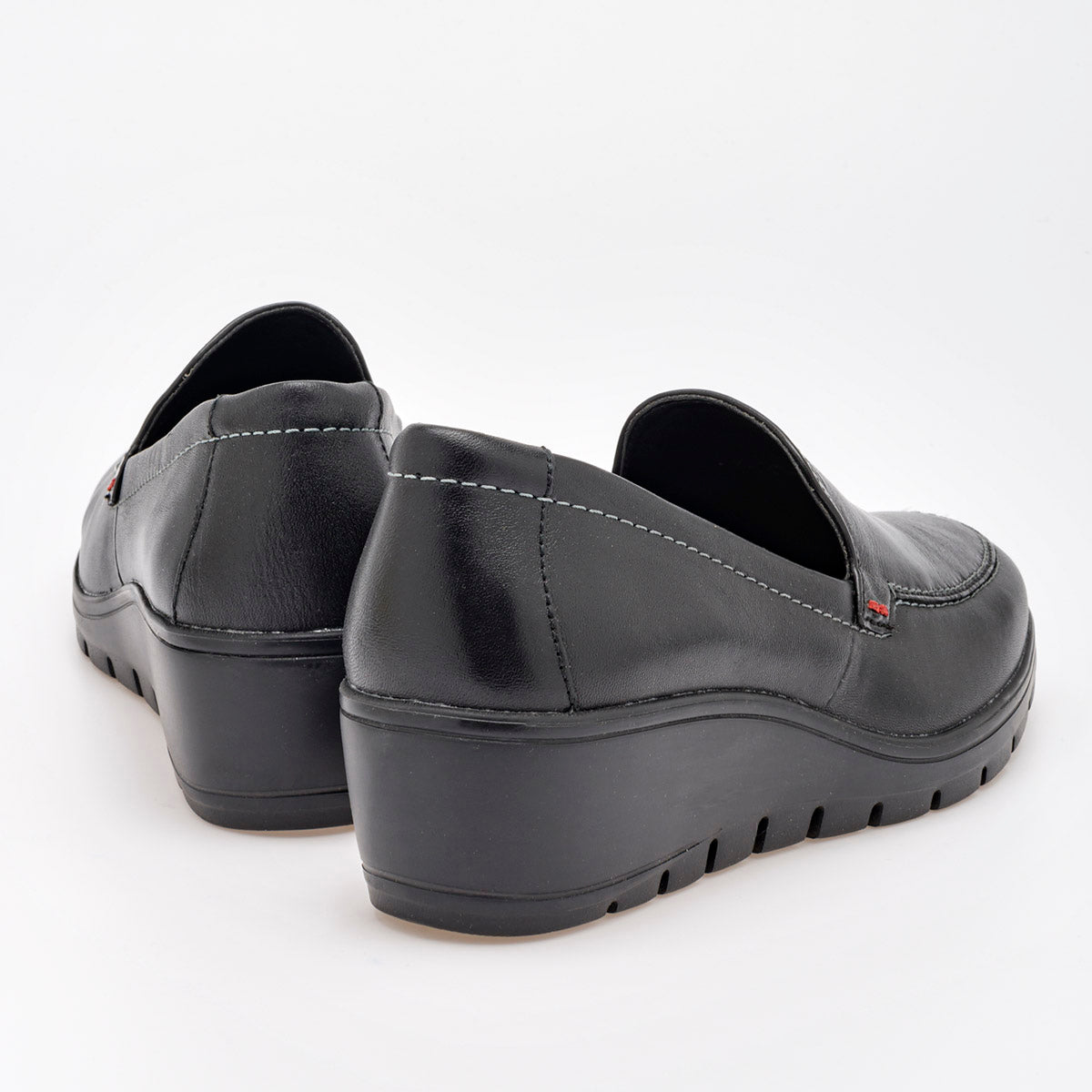 Zapato confort para mujer marca Flexi Negro cod. 103675