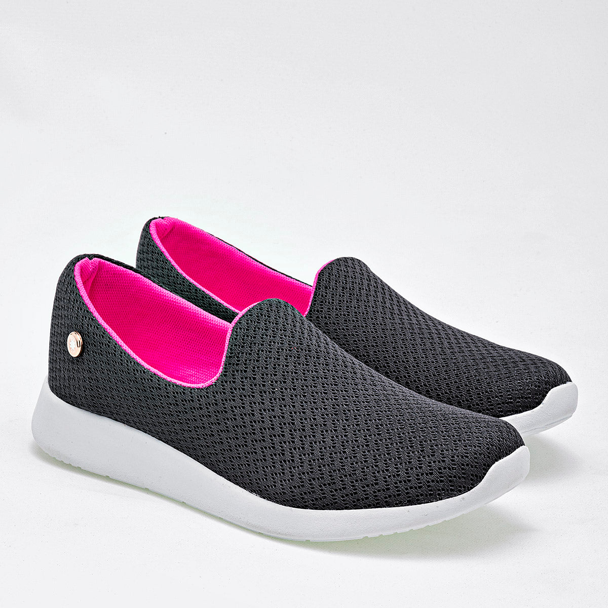 Tenis para mujer marca Moramora Gris cod. 104741