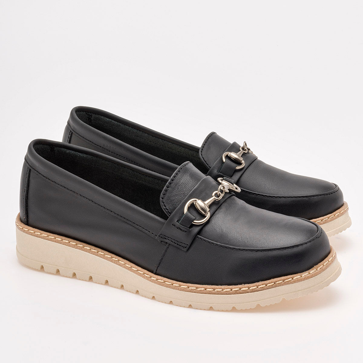 Zapato mocasín para mujer marca Kevek Negro cod. 104784