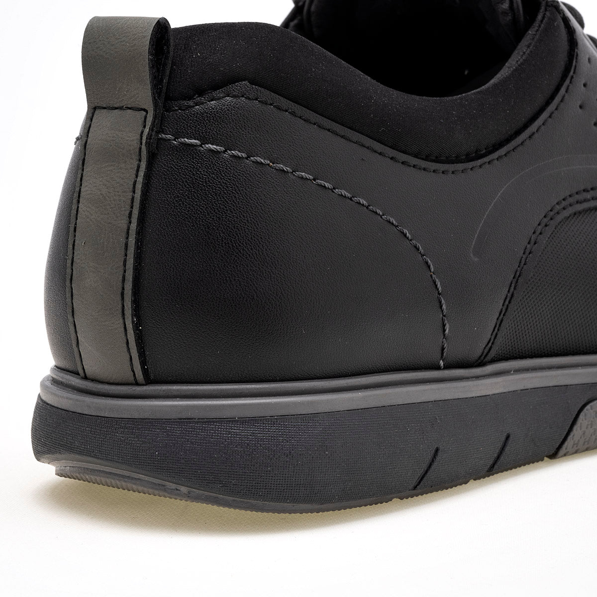 Pakar.com | Tienda online - Zapato casual para hombre Negro Total - Envío gratis desde $500