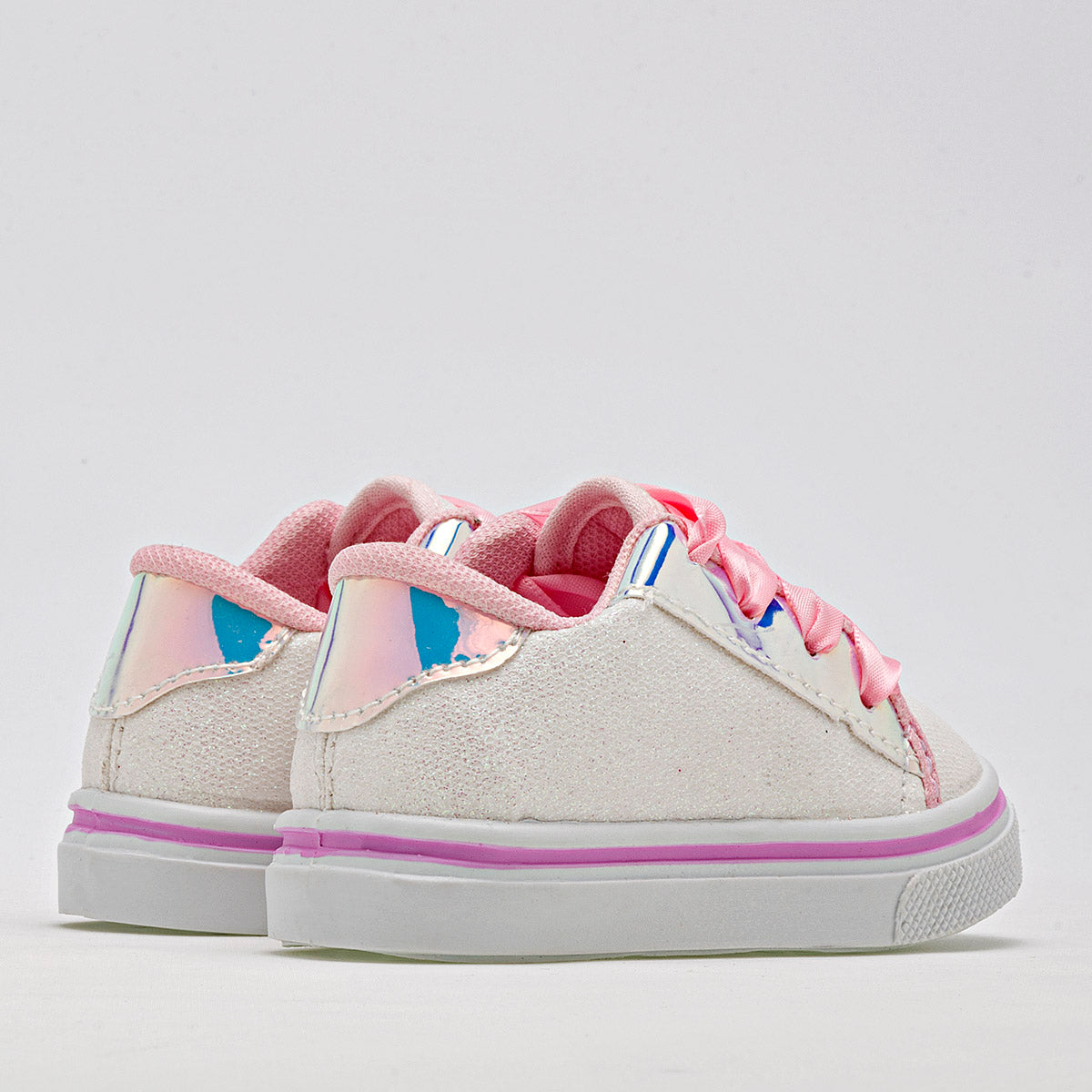 Tenis urbano para niña marca Willis Rosa cod. 105109