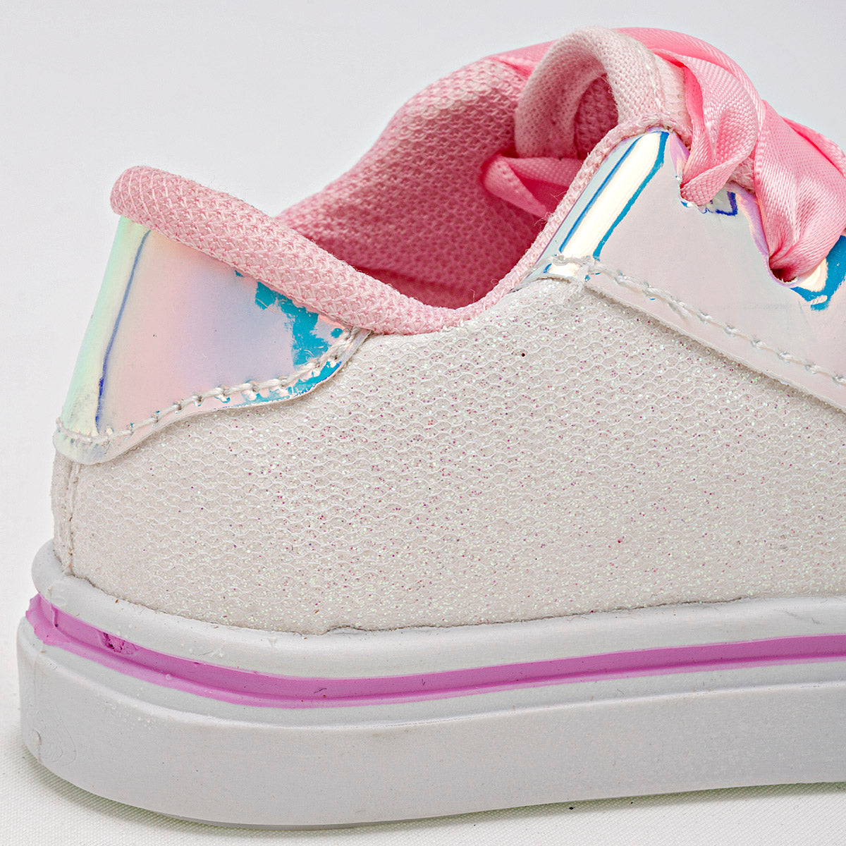 Tenis urbano para niña marca Willis Rosa cod. 105109