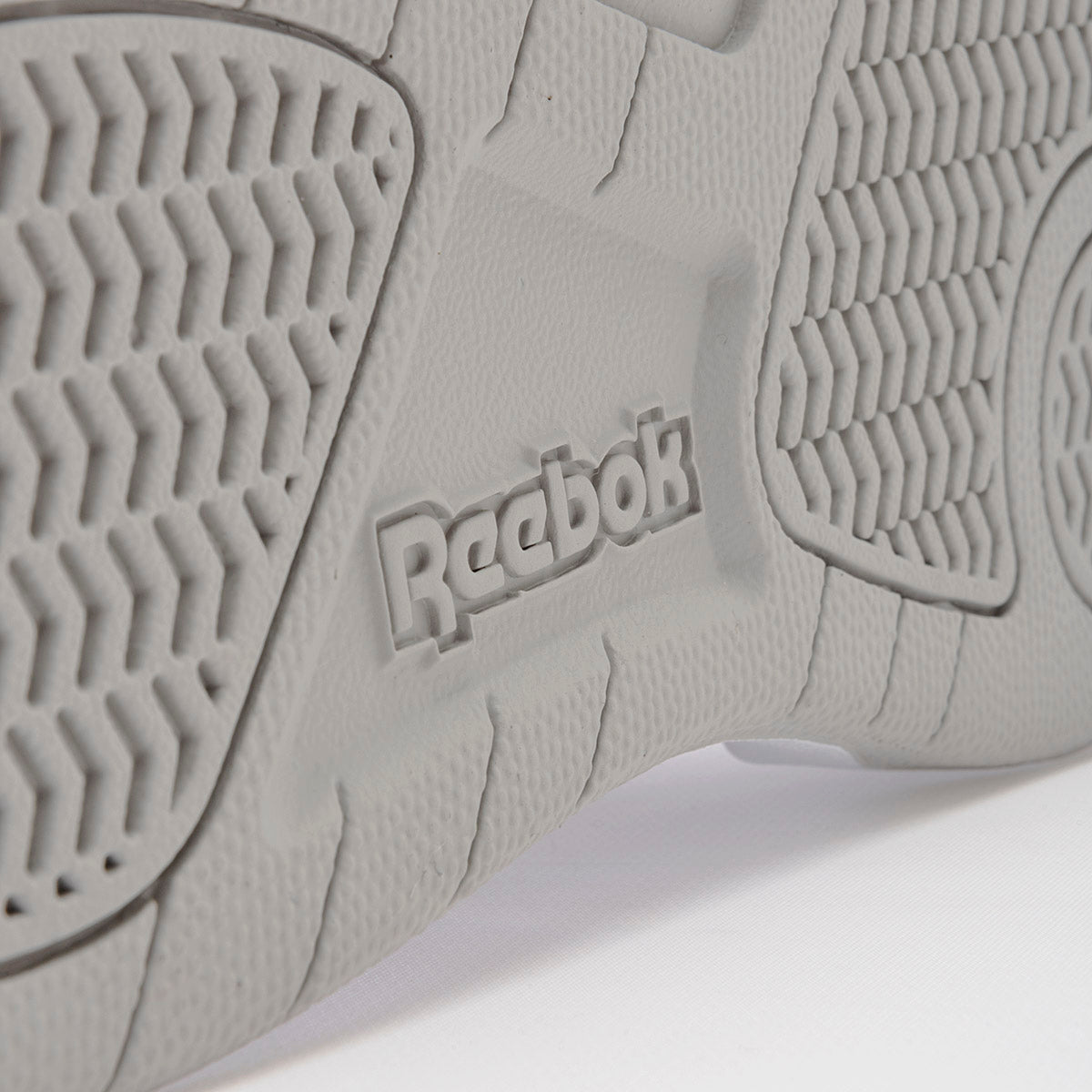 Pakar.com | Tienda online | Calzado Escolar | Tenis urbano tipo Botín Reebok para hombre | Regreso a clases | Vacaciones de Verano