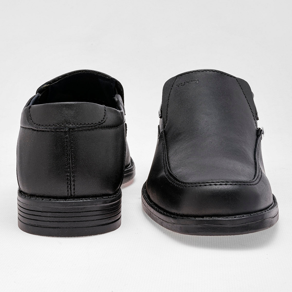 Zapato escolar para Niño marca Yuyin Negro cod. 111194