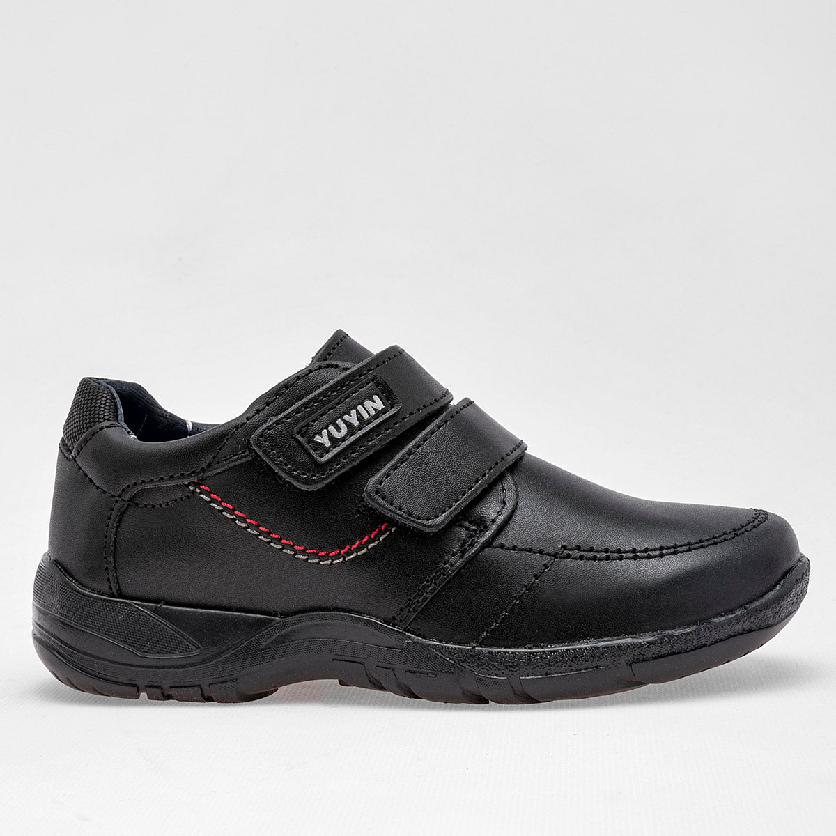 Zapato escolar con velcro para Niño marca Yuyin Negro cod. 111196