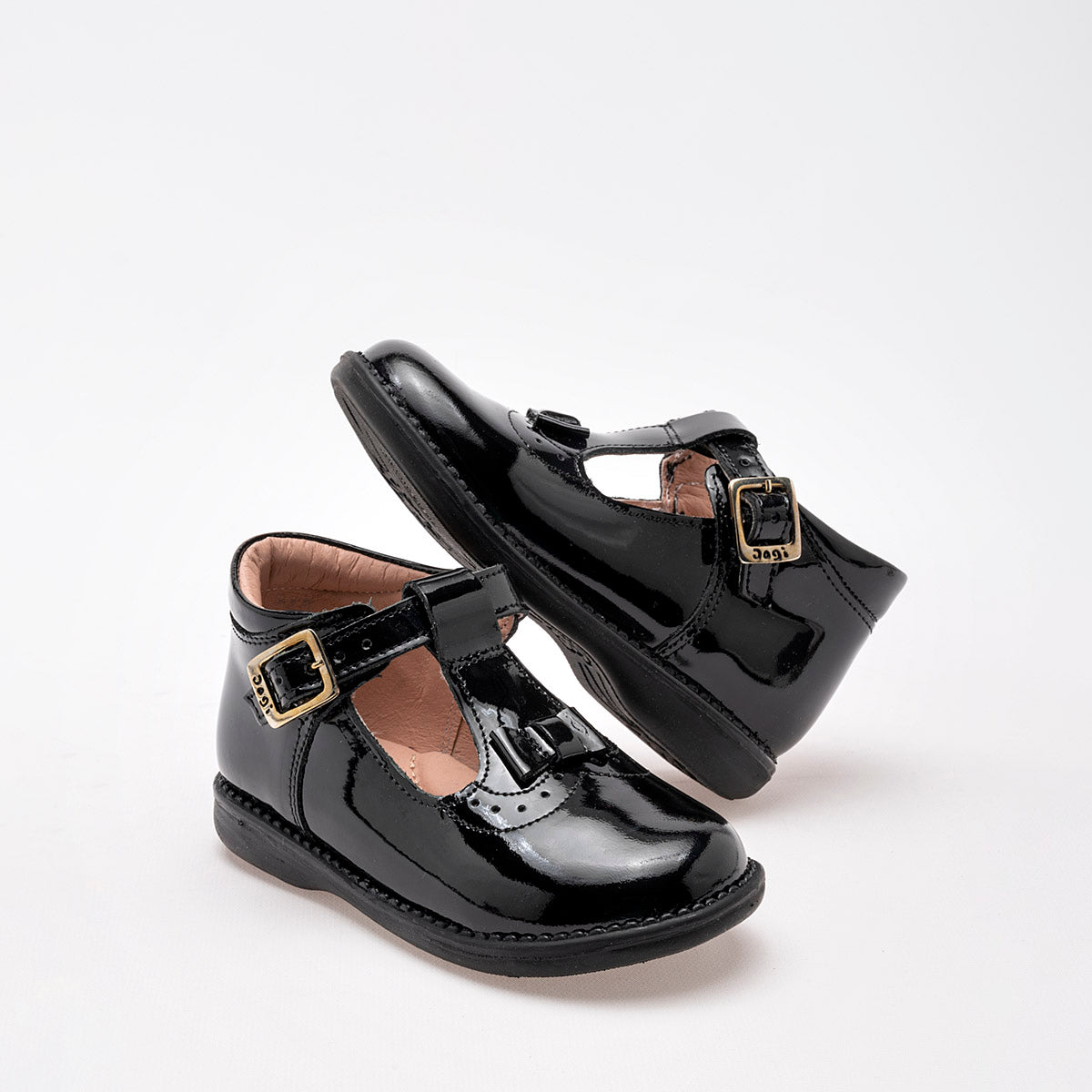 Pakar.com | Tienda online | Calzado Escolar | Zapato Dogi para niña preescolar | Regreso a clases | Vacaciones de Verano