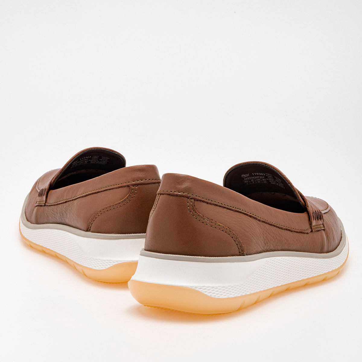 Mocasín casual para mujer marca Flexi Beige cod. 111425