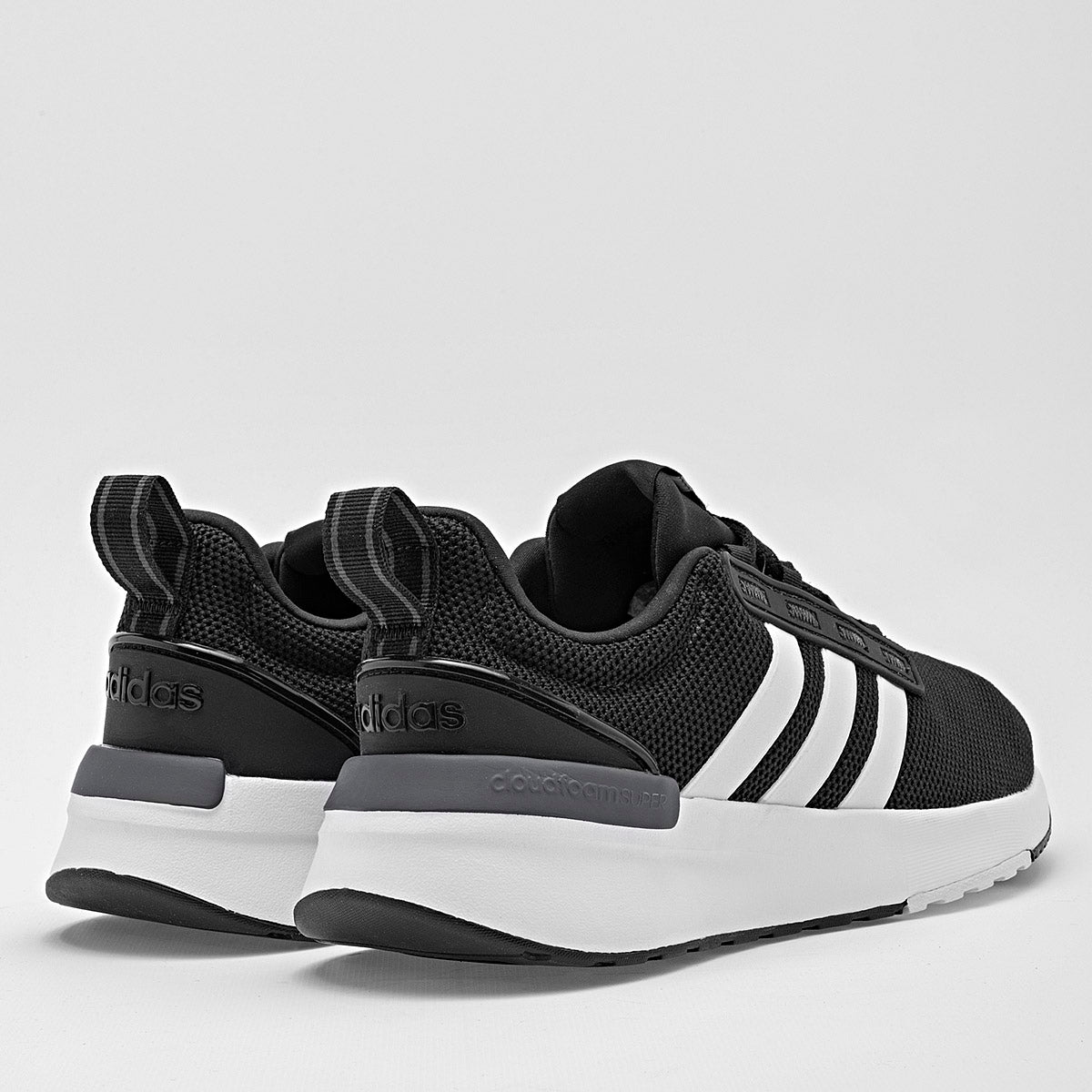 Tenis Adidas Racer  para hombre marca Adidas Negro cod. 114099