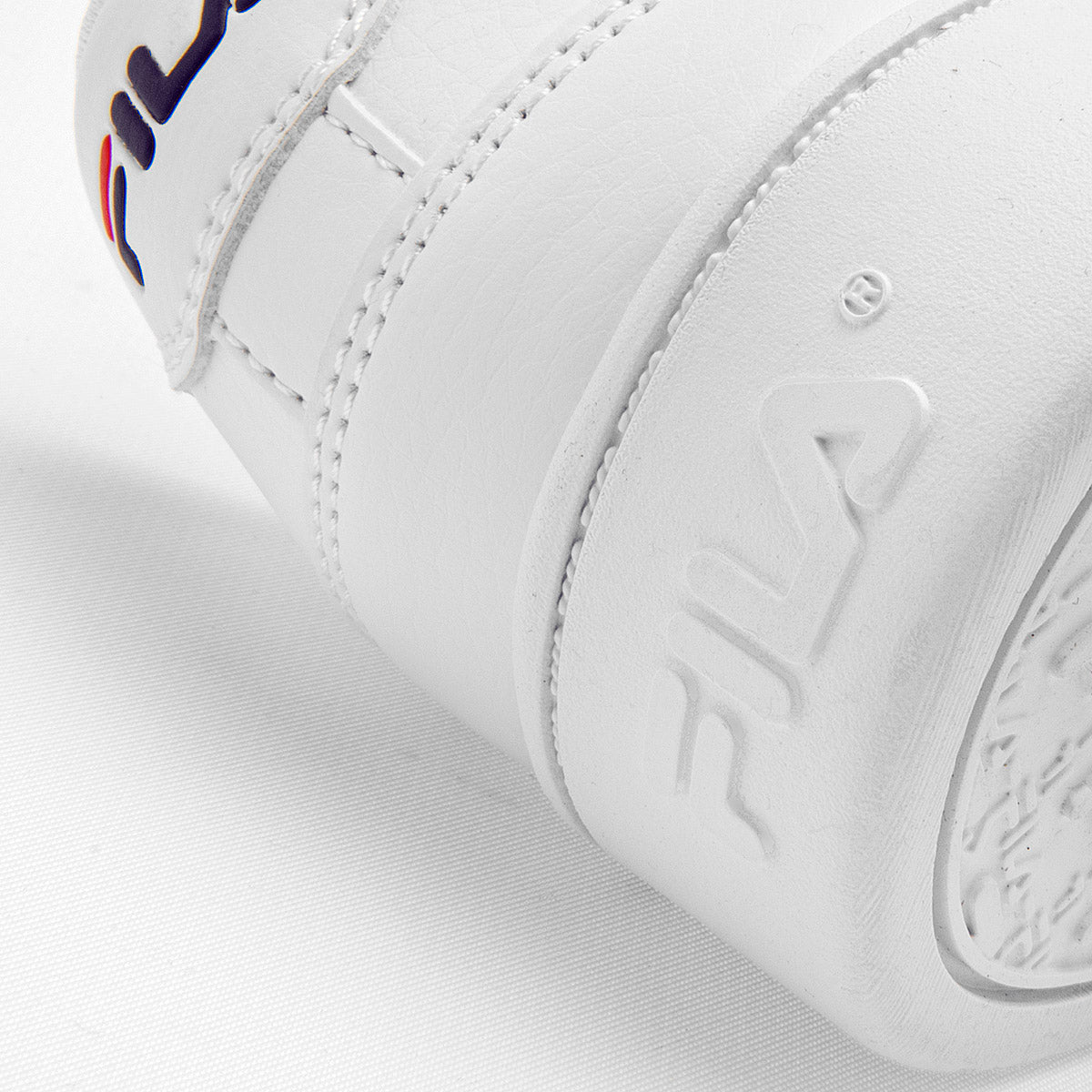Pakar.com | Tienda online | Calzado Escolar | Tenis urbano Mgx-100 Fila para hombre | Regreso a clases | Vacaciones de Verano