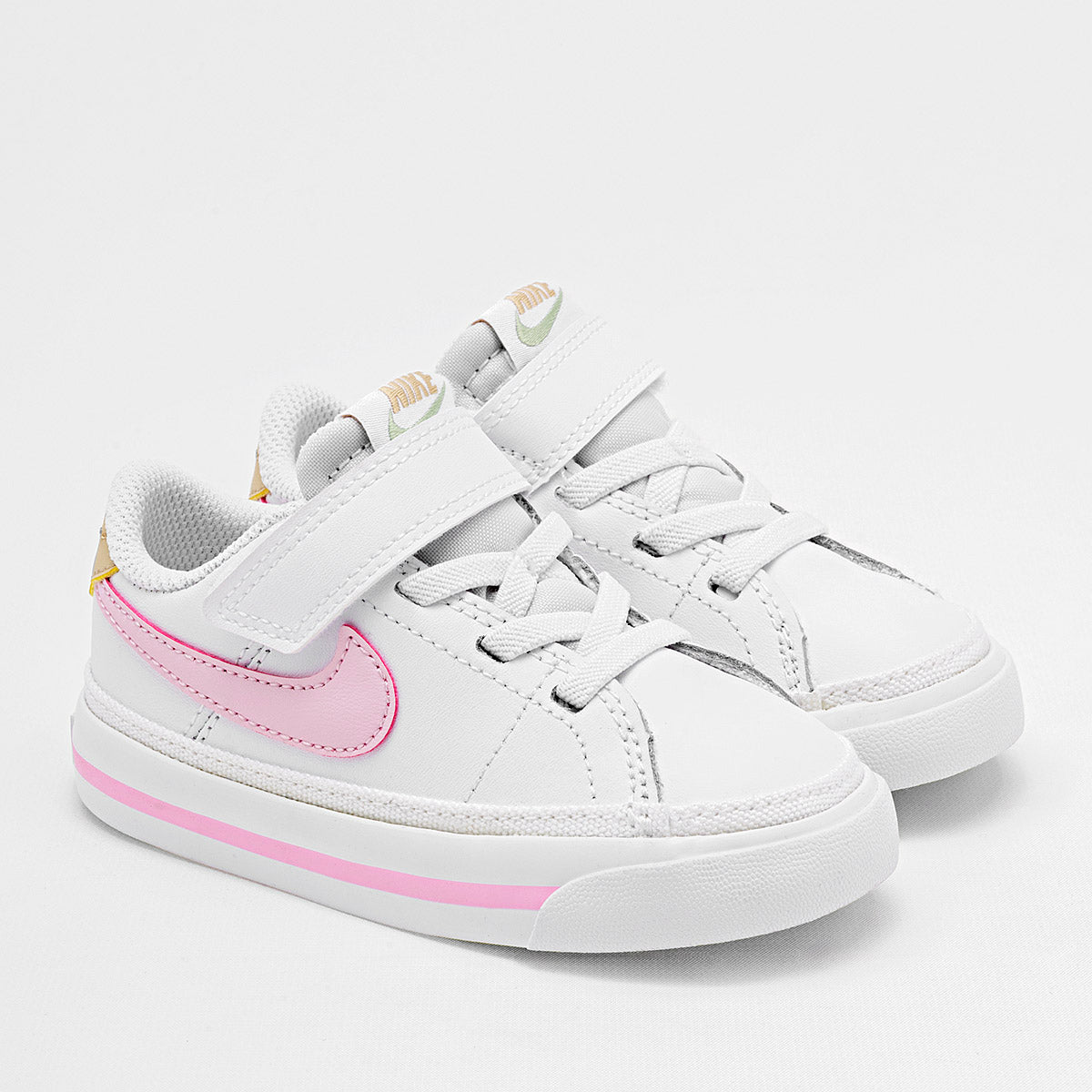 Tenis urbano con velcro Nike para Niña