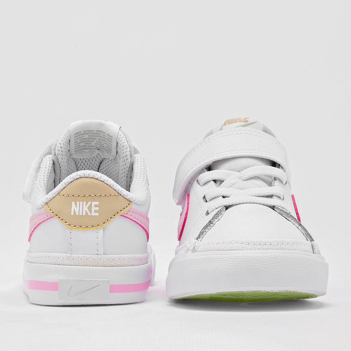 Tenis urbano con velcro Nike para Niña