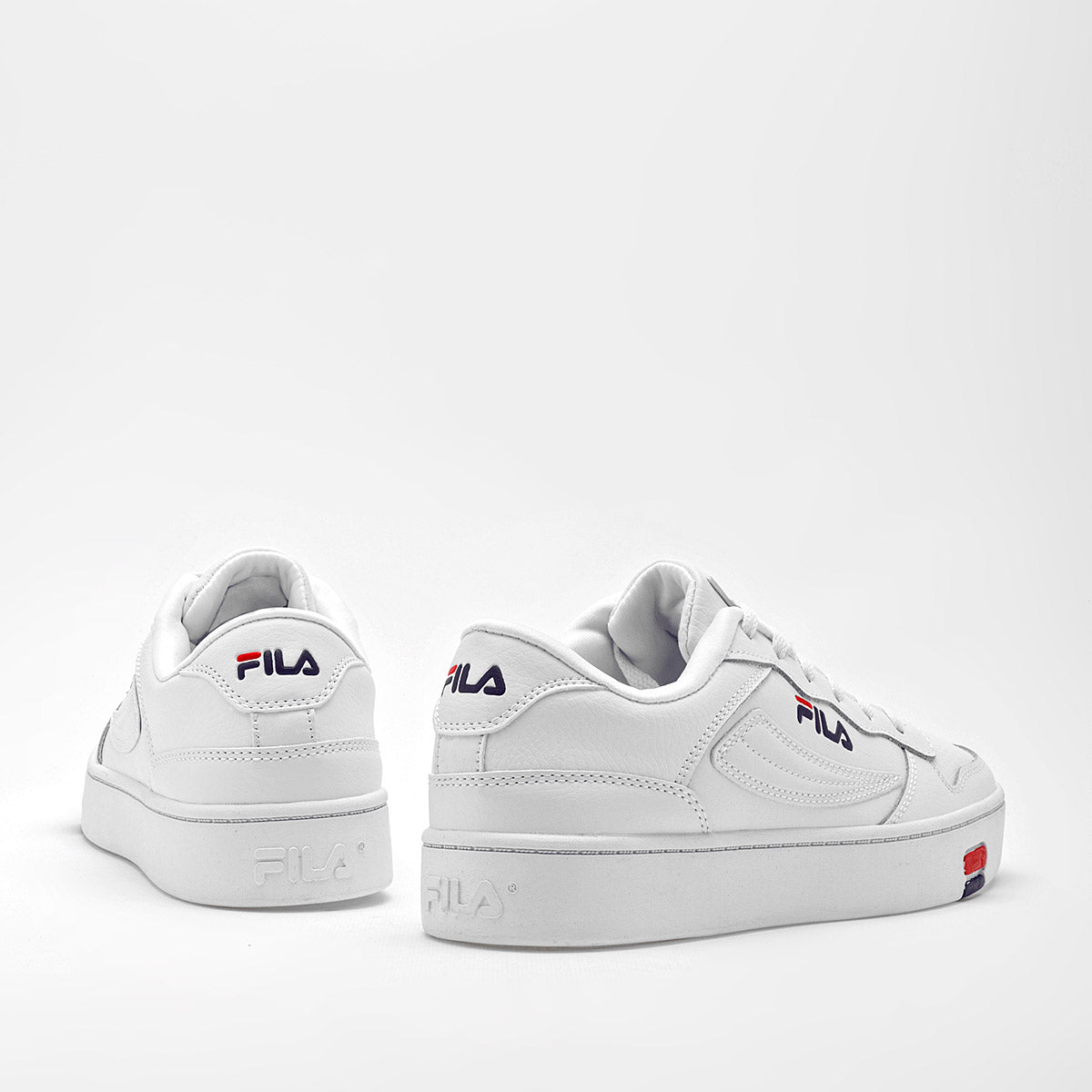 Pakar.com | Tienda online - Tenis MGX-100 Fila para mujer