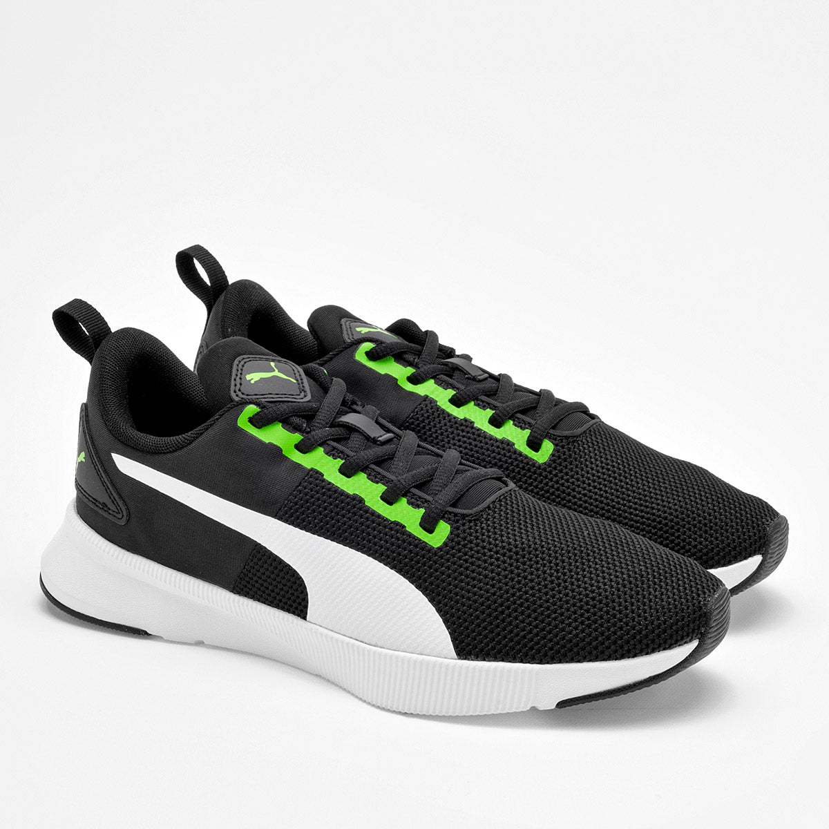 Pakar.com | Tienda online | Calzado Escolar | Tenis deportivo Flyer Runner Puma para hombre | Regreso a clases | Vacaciones de Verano