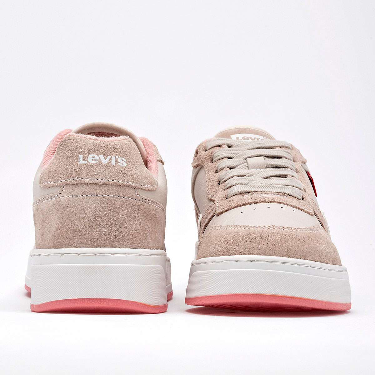 Tenis urbanos para mujer marca Levi's Beige cod. 118674