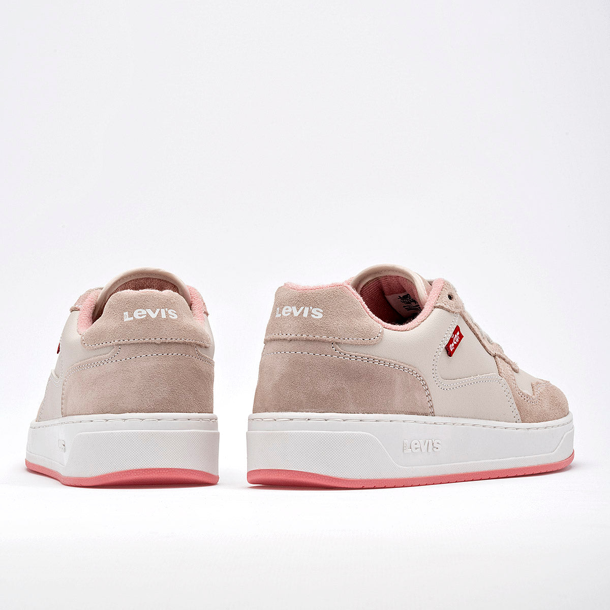 Tenis urbanos para mujer marca Levi's Beige cod. 118674