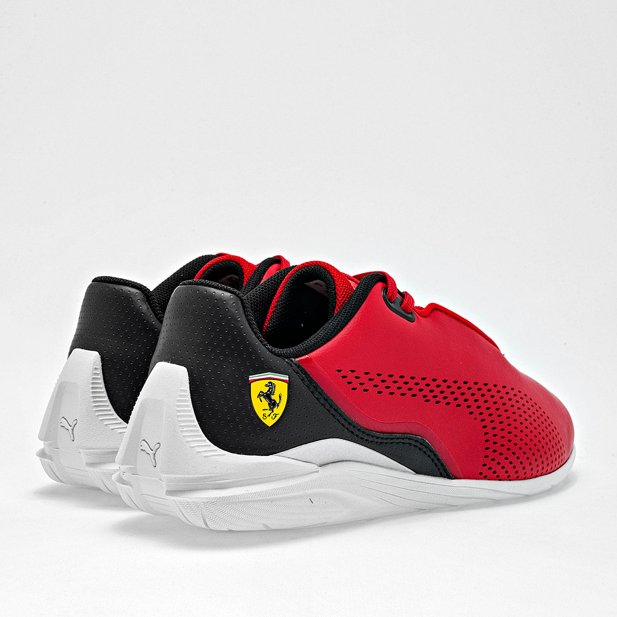 Pakar Regalos de navidad y fin de ano Tenis urbano Ferrari Drift Cat Decima Jr para joven marca Puma Rojo cod. 119281