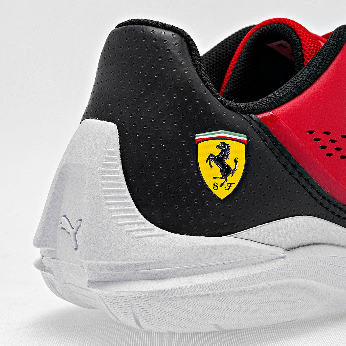 Tenis Ferrari Drift Cat Decima Jr para Joven marca Puma Rojo cod. 119281