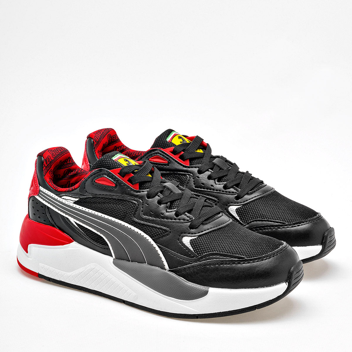 Tenis deportivo Ferrari X- Ray Speed Jr para joven marca Puma Negro cod. 119306