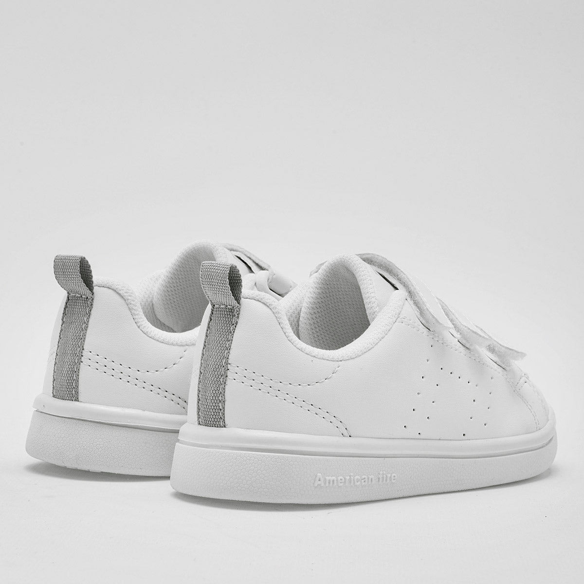 Pakar.com | Tienda online | Calzado Escolar | Tenis escolar American Fire para Niño preescolar | Regreso a clases | Vacaciones de Verano