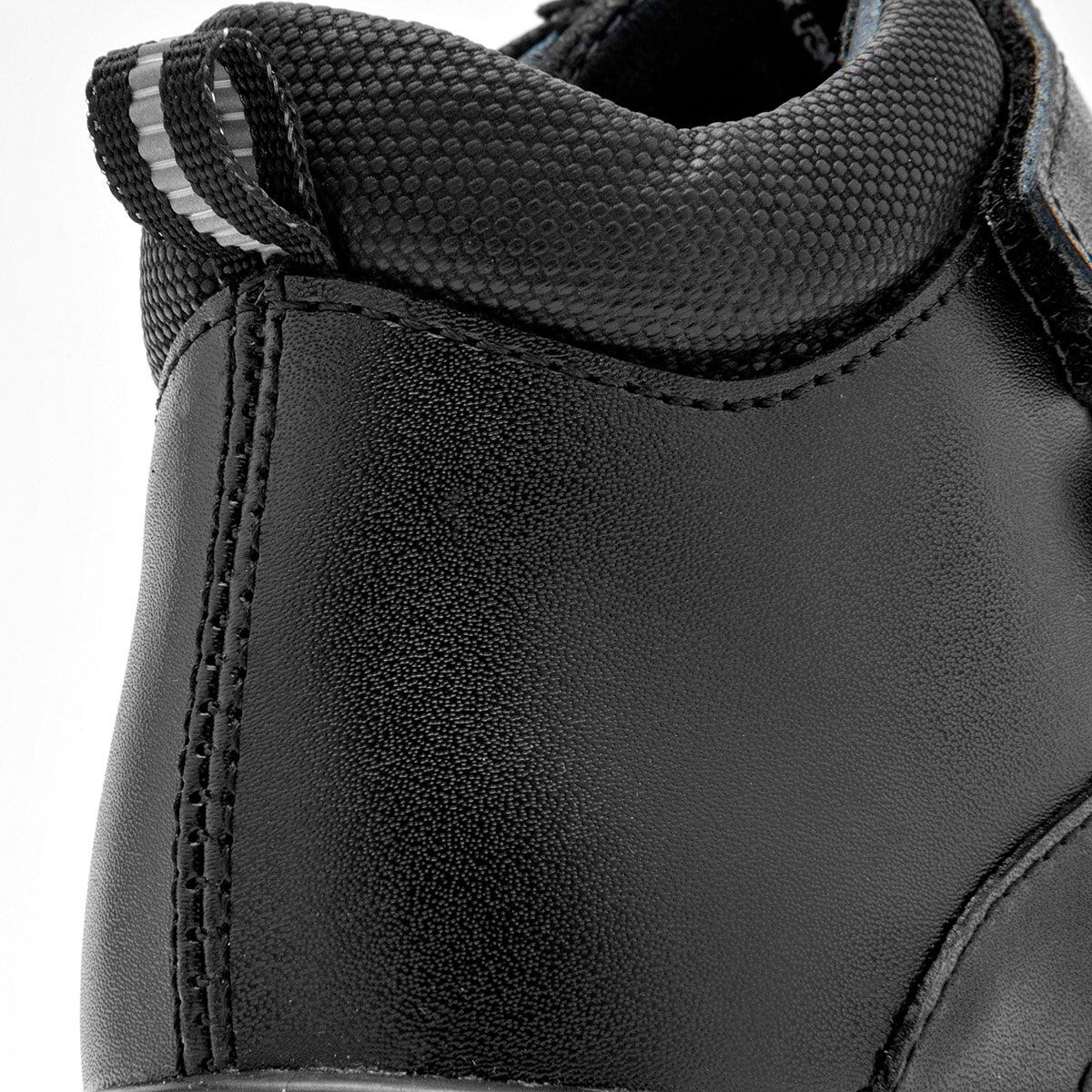 Pakar.com | Tienda online | Calzado Escolar | Bota Yuyin para Niño preescolar | Regreso a clases | Vacaciones de Verano