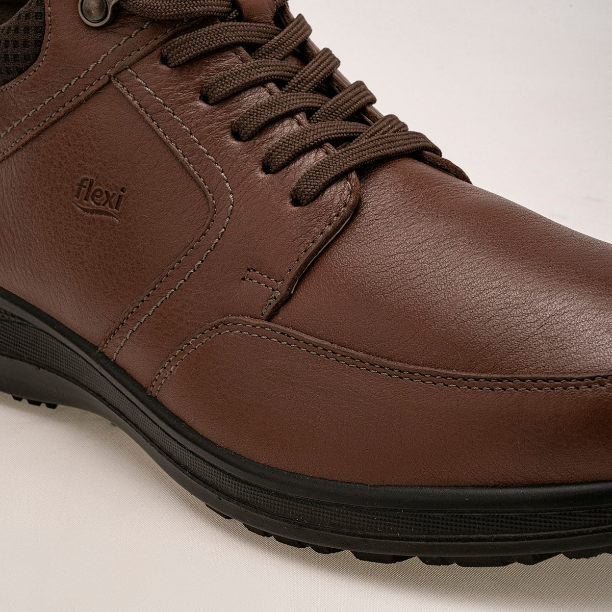 Botin de piel para hombre marca Flexi Camel cod. 120505