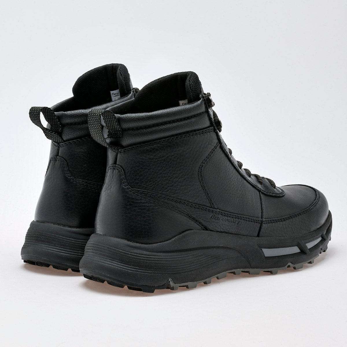 Bota de piel para hombre marca Flexi Negro cod. 120589