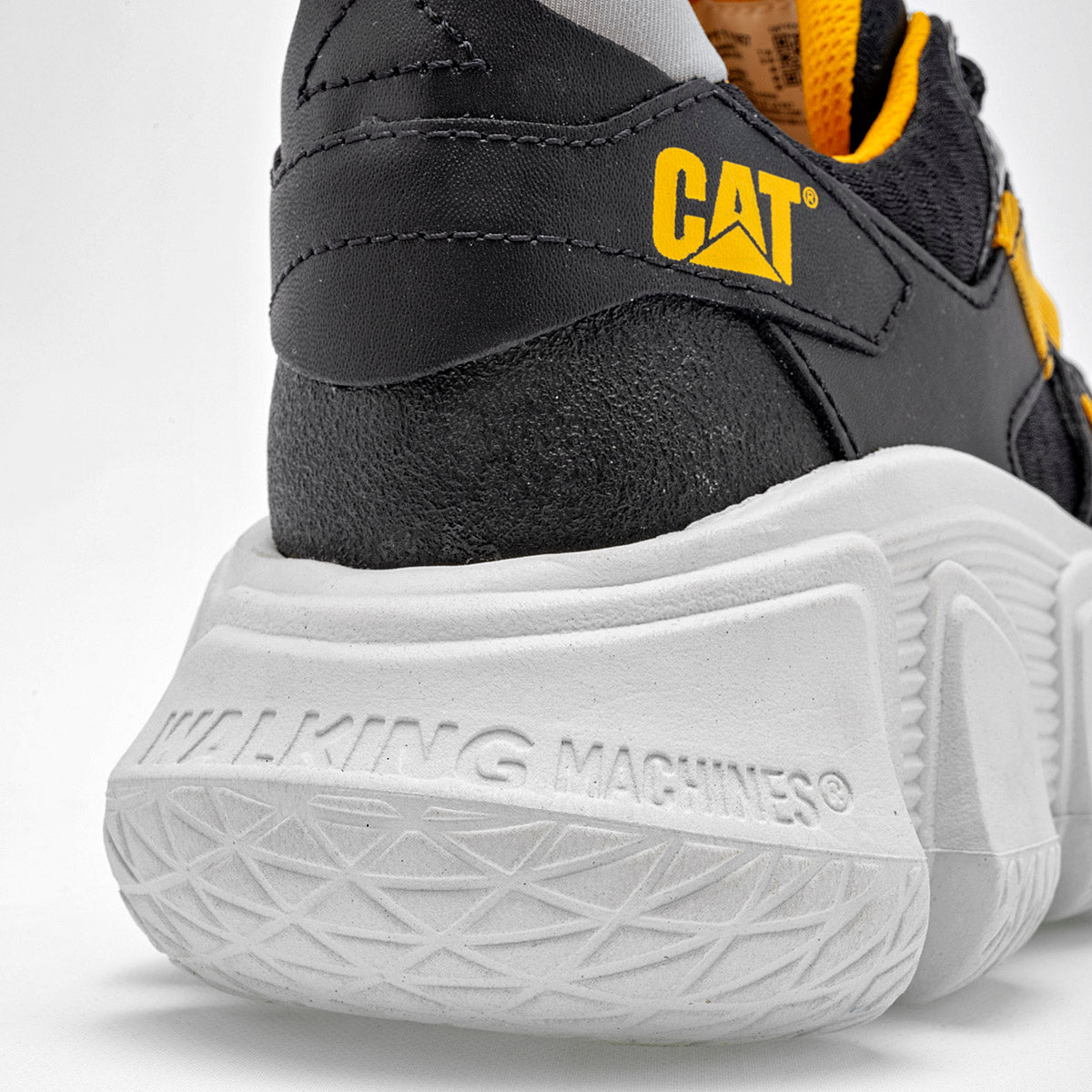 Tenis de piel  para hombre marca Caterpillar Negro cod. 121082