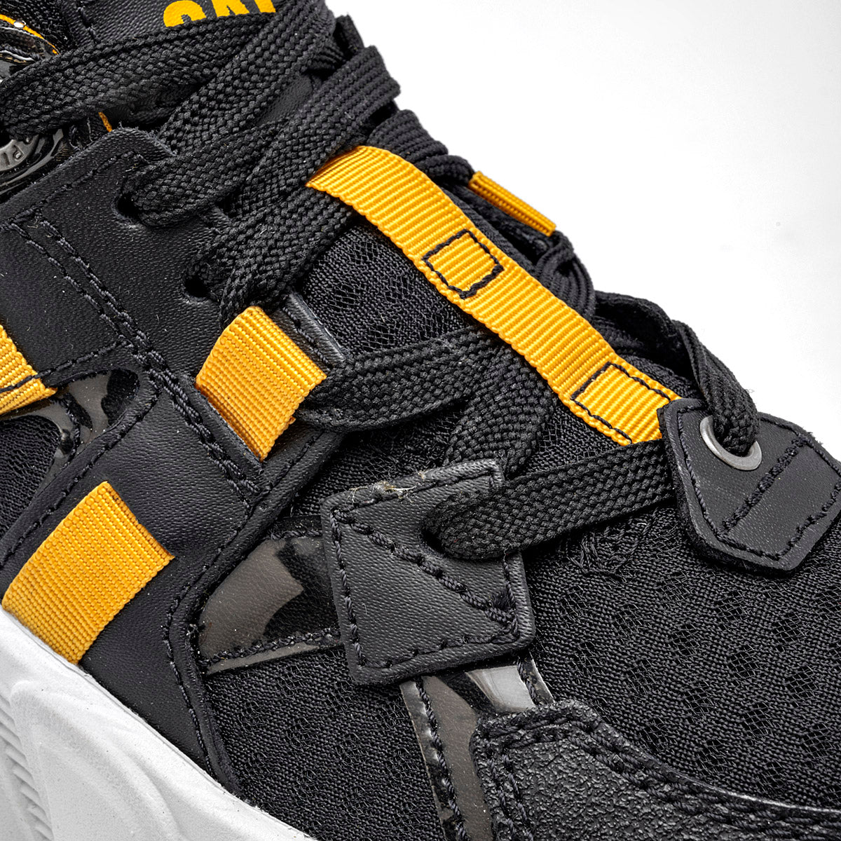 Pakar.com | Tienda online - Tenis de piel para Hombre marca Caterpillar Negro cod. 121082