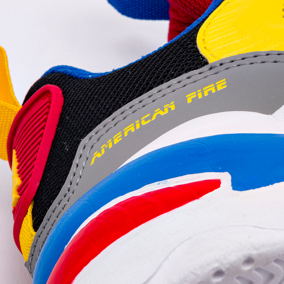 Pakar.com | Tienda online | Calzado Escolar | Tenis urbano American Fire para hombre | Regreso a clases | Vacaciones de Verano
