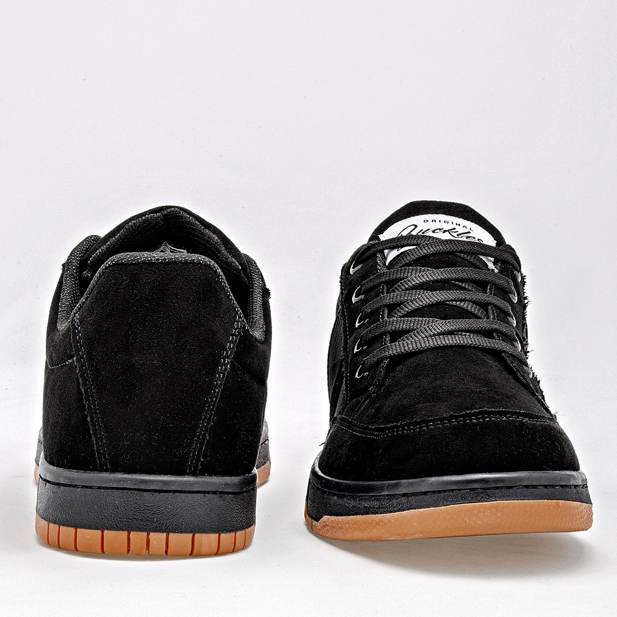 Tenis urbano para hombre marca Buckler Negro cod. 121192