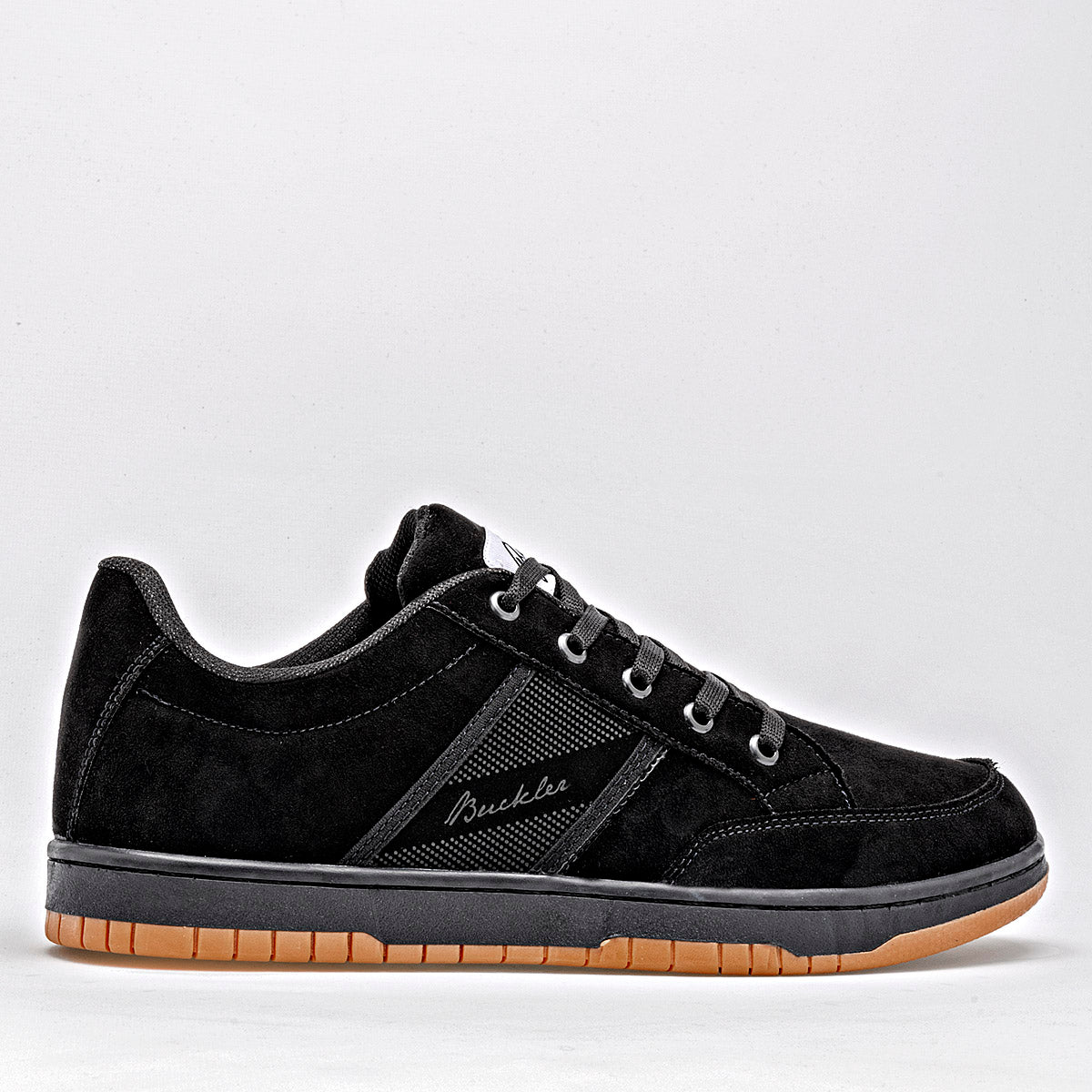 Tenis urbano para hombre marca Buckler Negro cod. 121192