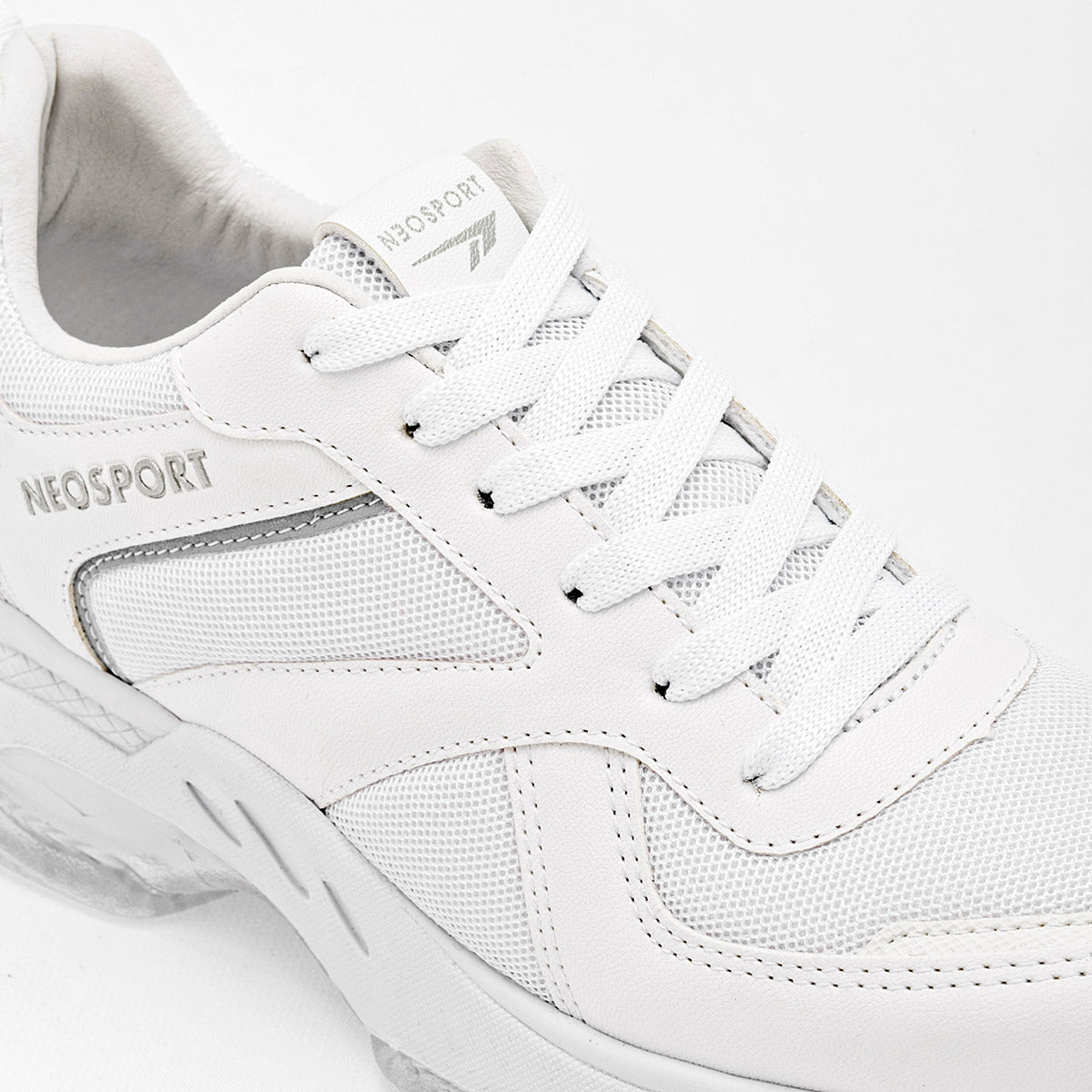 Tenis escolar para joven marca Neosport Blanco cod. 121377