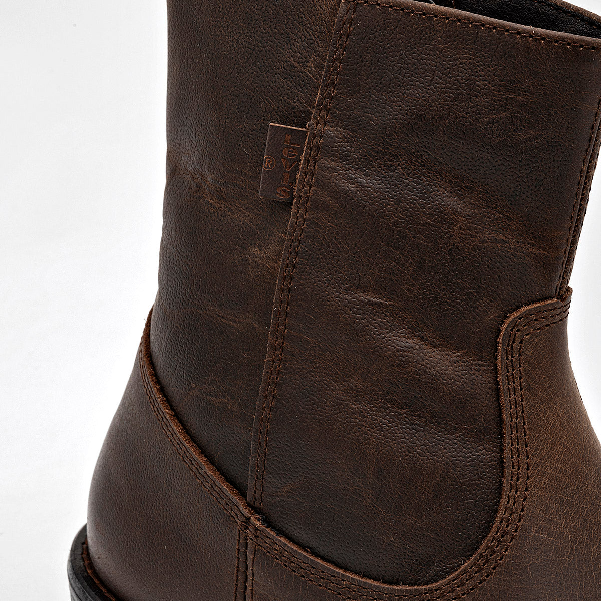 Bota para hombre marca Levi's Café cod. 121980