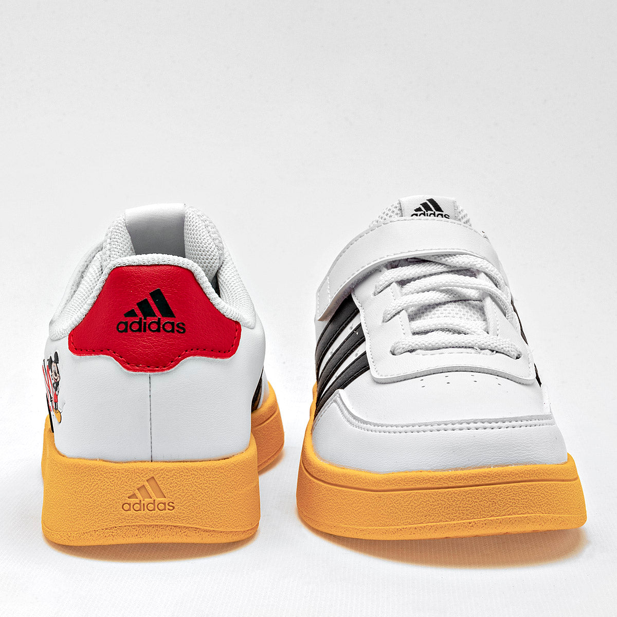 Tenis Adidas Breaknet para Niño marca Adidas Blanco cod. 122537