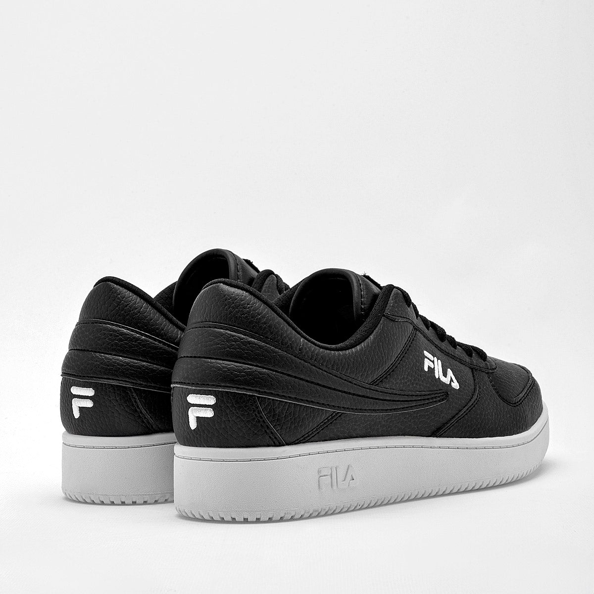 Pakar.com | Tienda online | Calzado Escolar | Tenis urbano A-Low Fila para hombre | Regreso a clases | Vacaciones de Verano