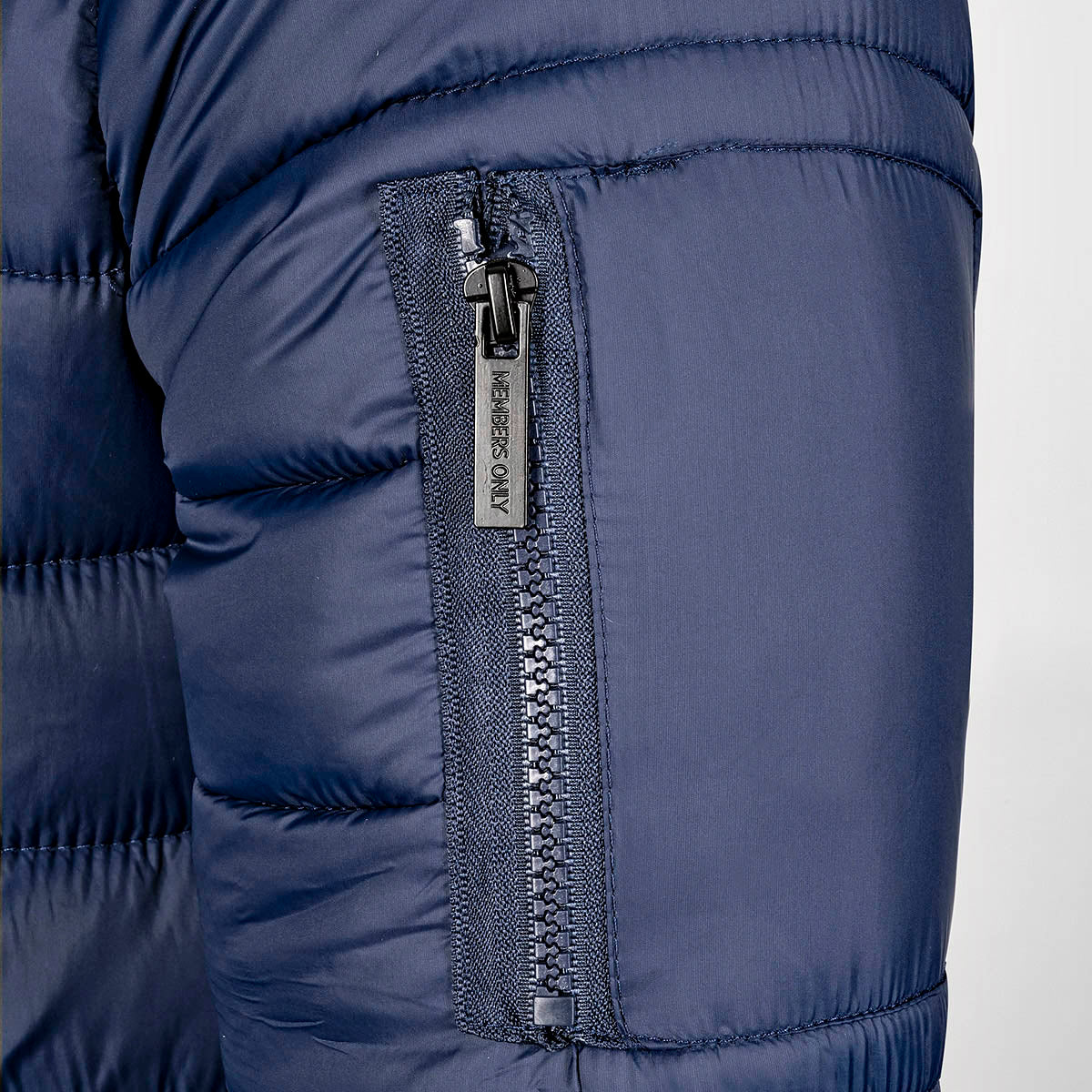 Pakar.com | Tienda online | Calzado Escolar | Chamarra Members Only para hombre | Regreso a clases | Vacaciones de Verano
