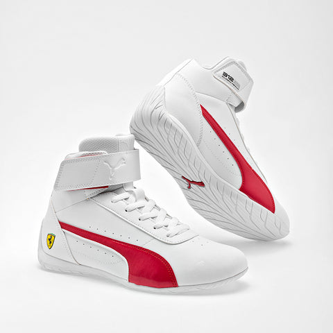 Tenis urbano tipo Botín Ferrari Neo Cat Mid Puma para hombre