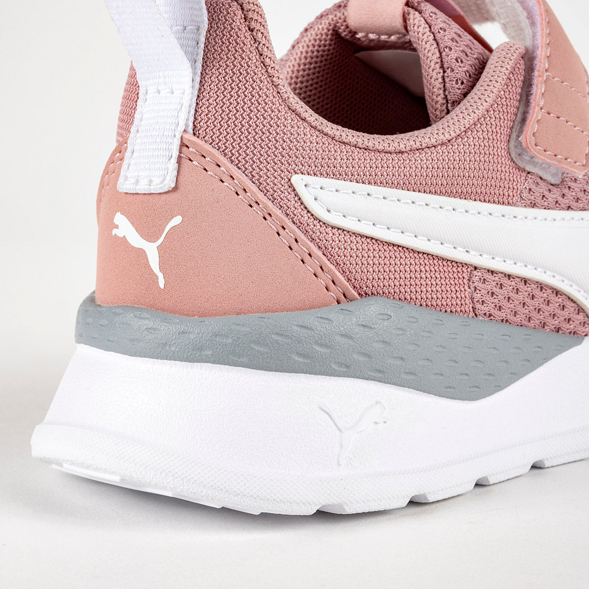 Tenis Anzarun Lite AC PS Puma para Niña