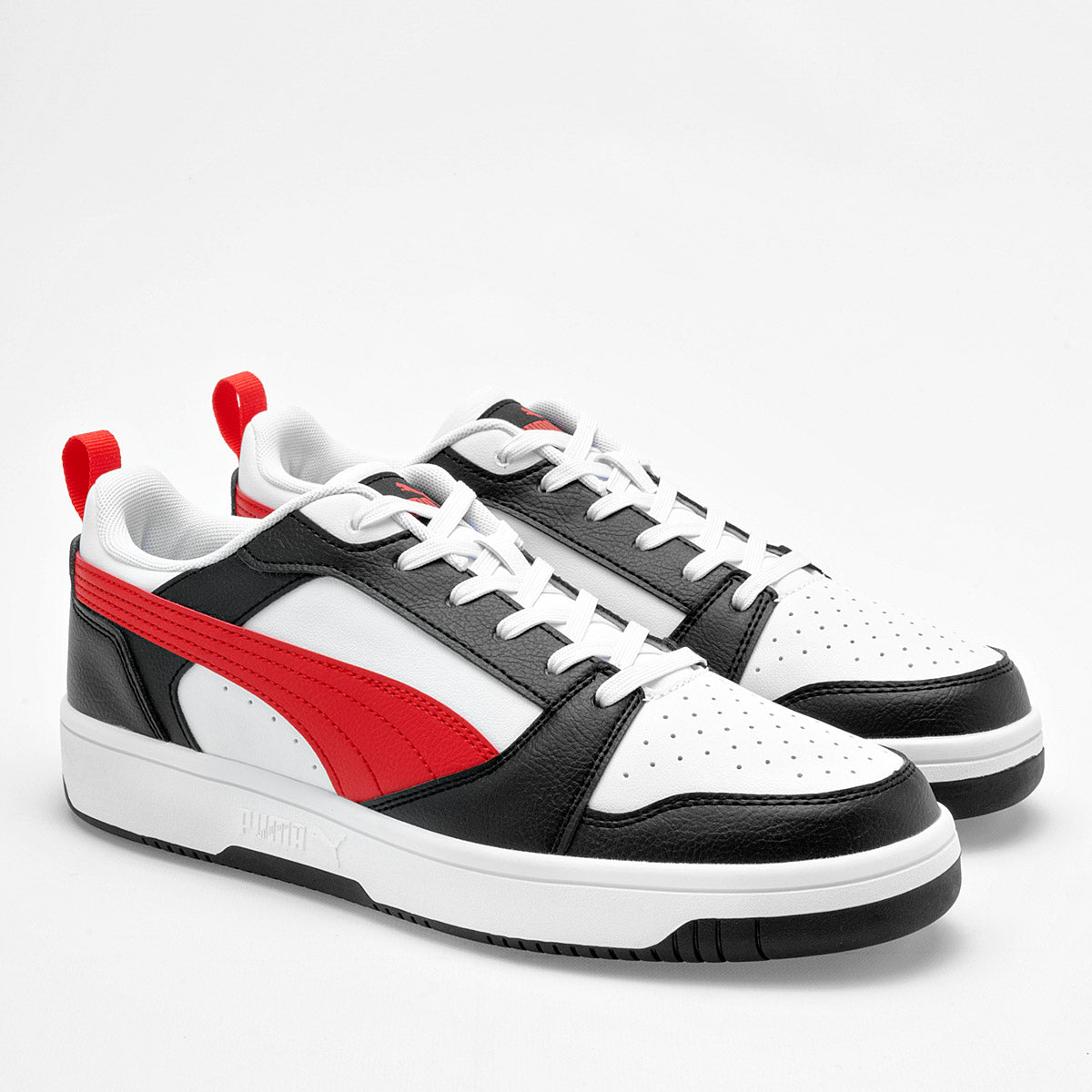 Pakar.com | Tienda online - Tenis Puma Rebound v6 Low para Hombre marca Puma Blanco cod. 123311 | Graduaciones y vacaciones de Verano 2025