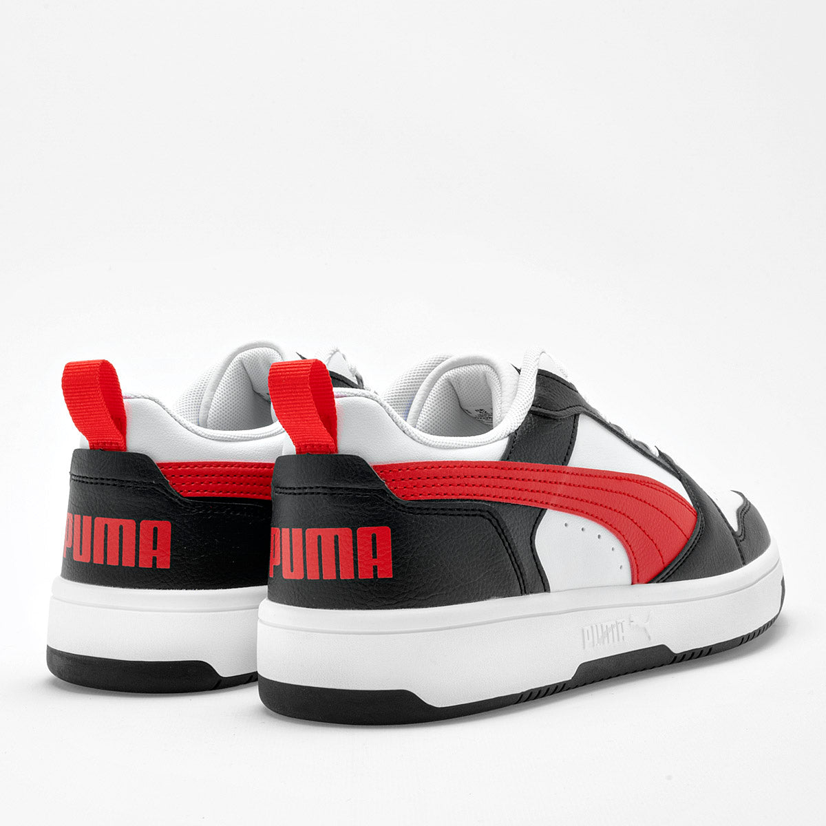 Pakar.com | Tienda online - Tenis Puma Rebound v6 Low para Hombre marca Puma Blanco cod. 123311 | Graduaciones y vacaciones de Verano 2025