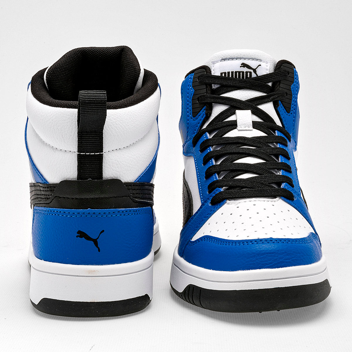 Pakar.com | Tienda online | Calzado Escolar | Tenis urbano tipo botín Rebound v6 Mid Jr Puma para hombre | Regreso a clases | Vacaciones de Verano