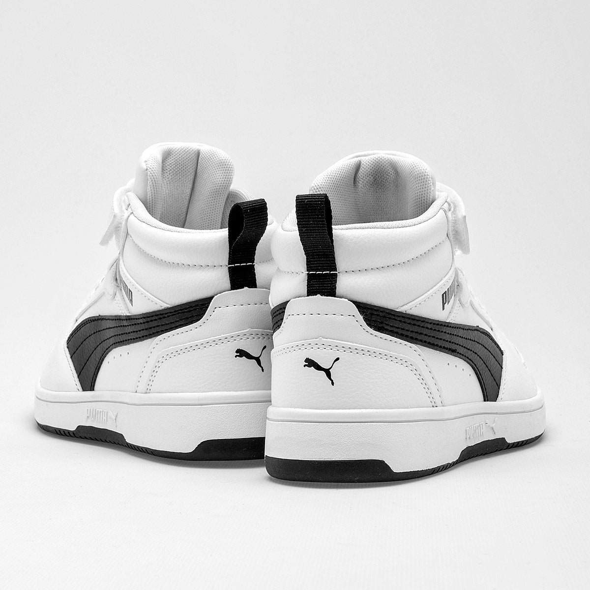 Pakar.com | Tienda online | Calzado Escolar | Tenis urbano tipo botín Rebound v6 Mid AC+ PS Puma para niño | Regreso a clases | Vacaciones de Verano