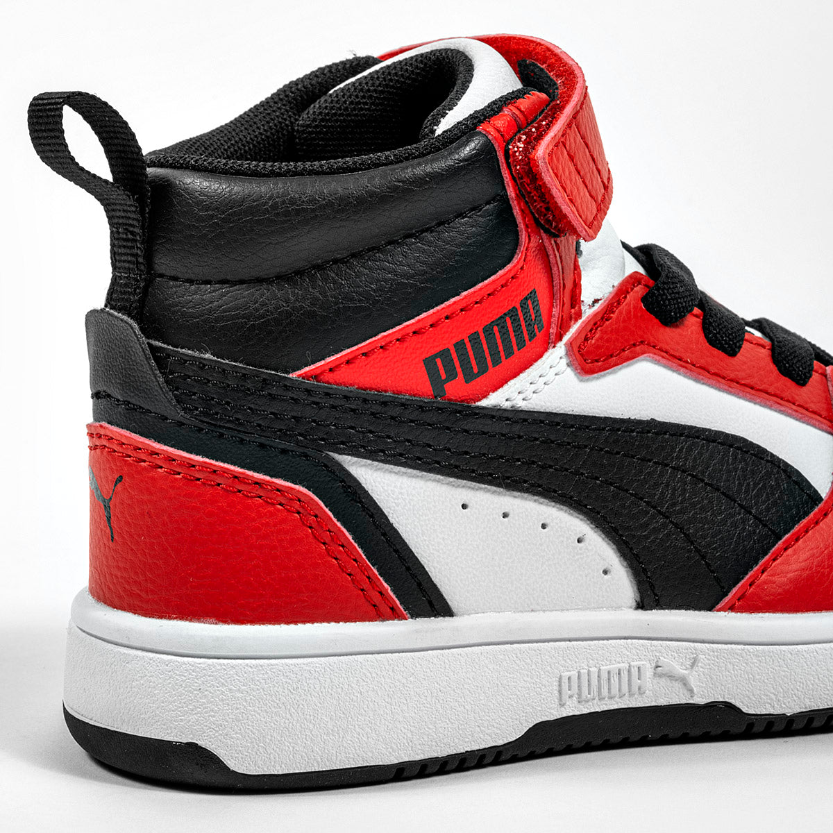 Puma Rebound v6 Mid AC+ PS para Niño marca Puma Blanco cod. 123350