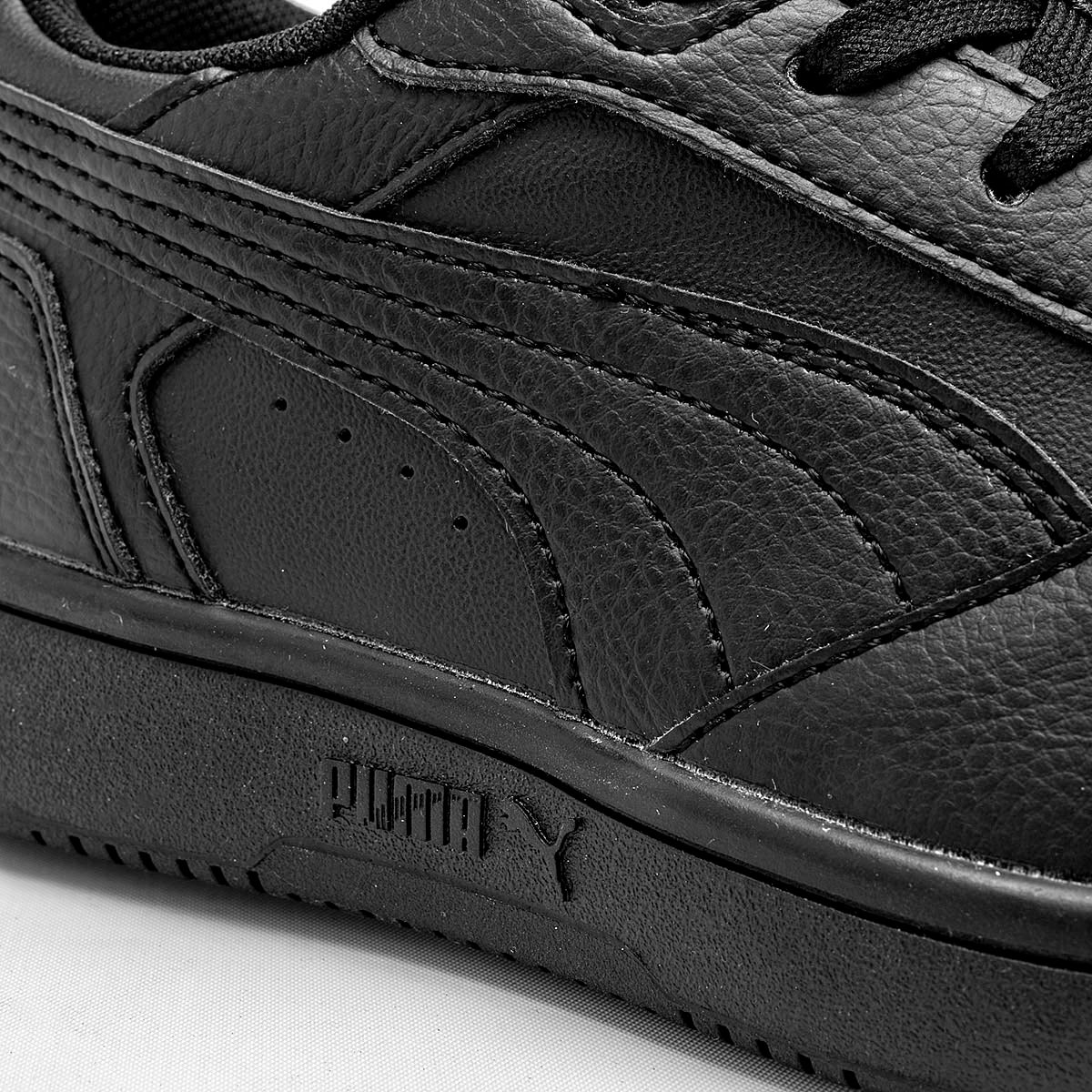 Tenis escolar para Niño Puma Rebound v6 Lo PS marca Puma Negro cod. 123362