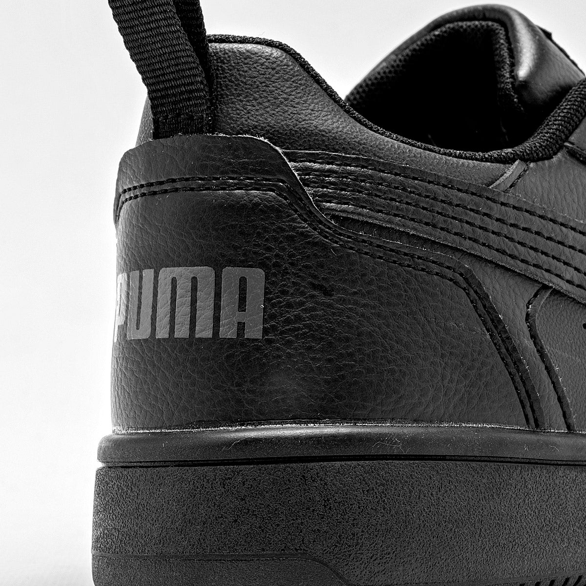 Tenis escolar para Niño Puma Rebound v6 Lo PS marca Puma Negro cod. 123362