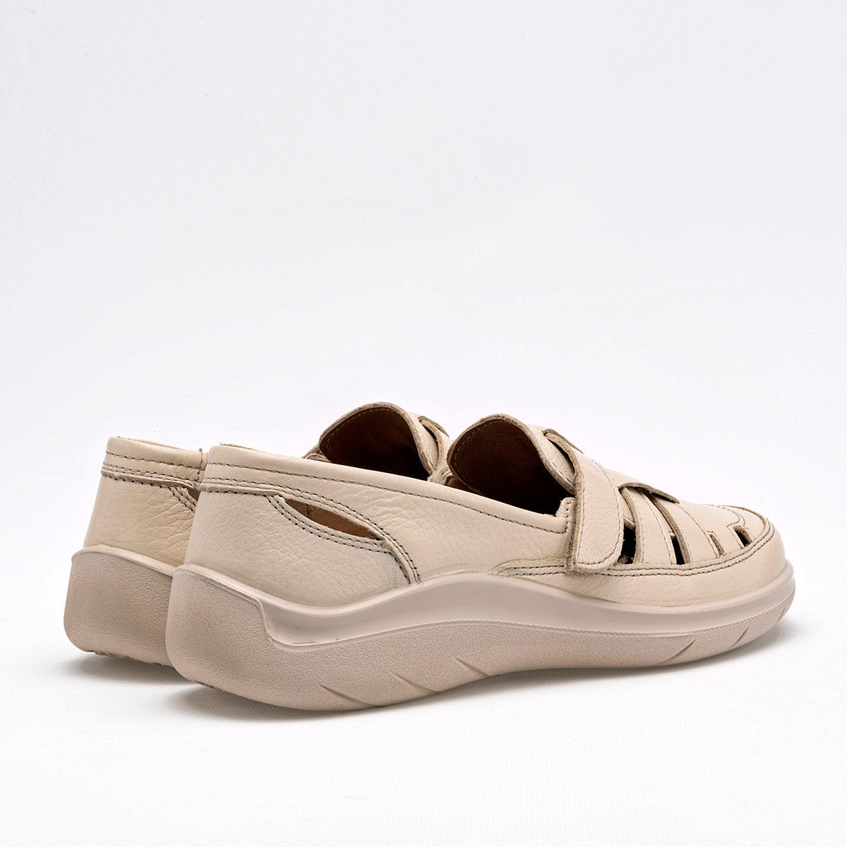 Zapato confort para mujer marca Flexi Beige cod. 124603